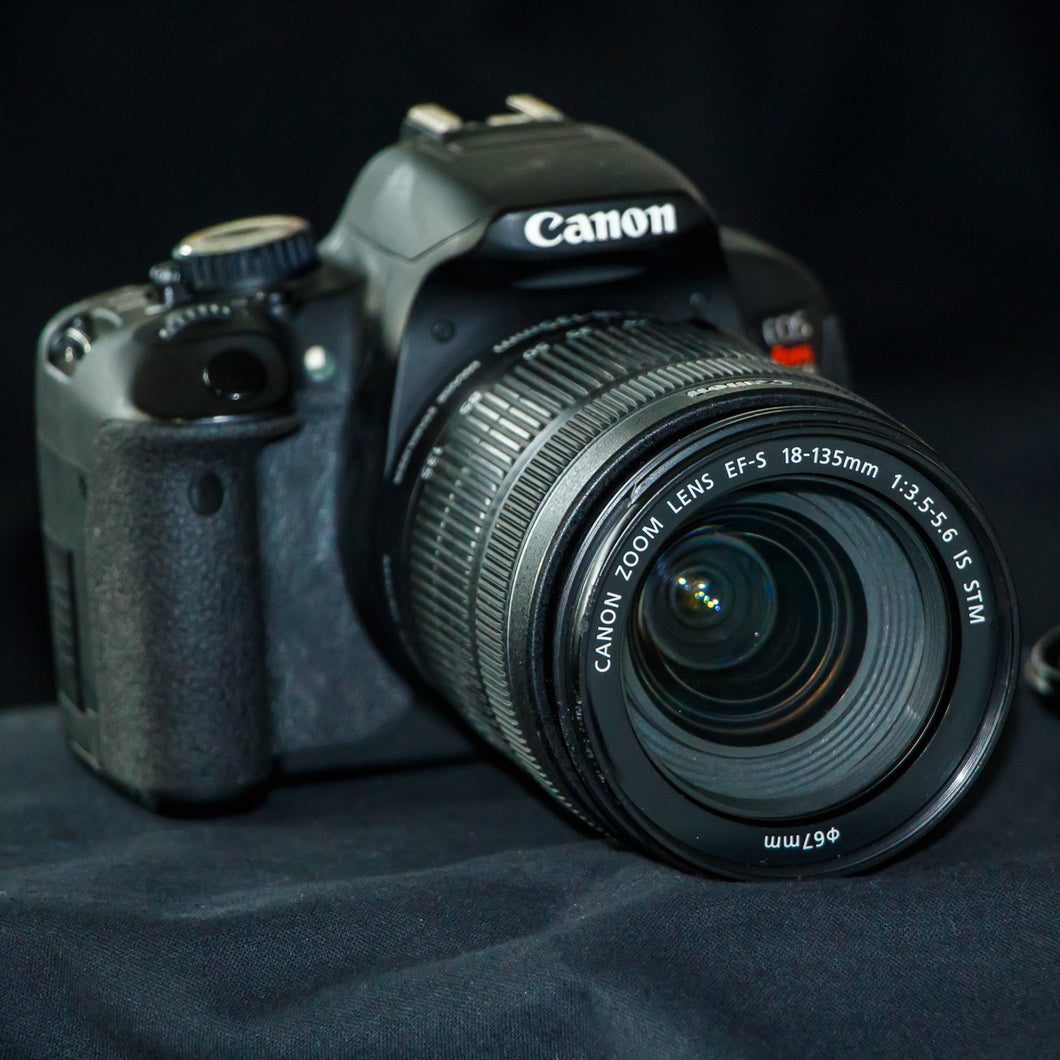 Canon EOS Rebel T4i DSLR Camera with 18-135mm Lens [used]